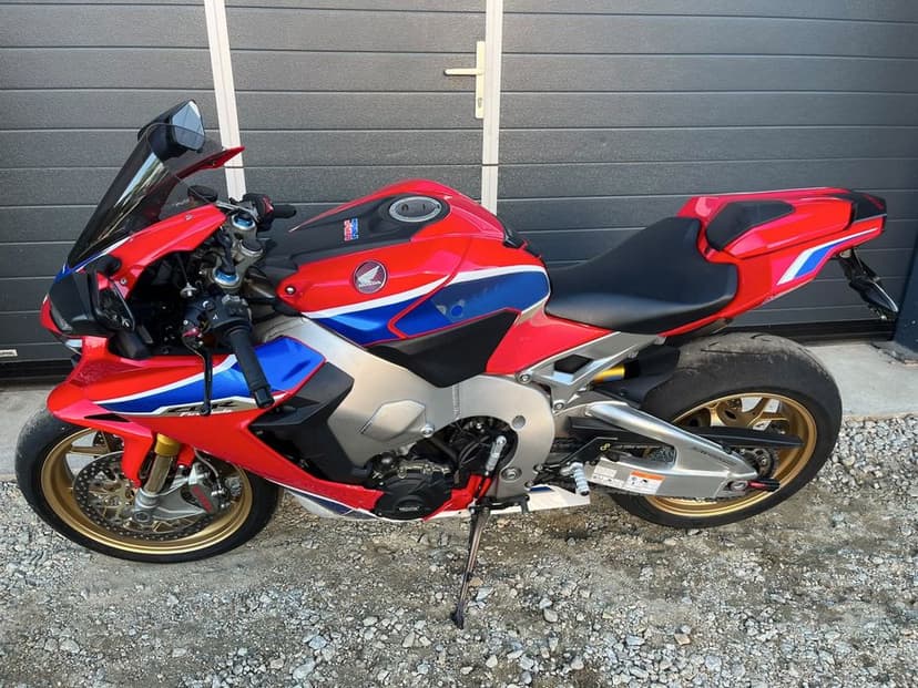 Honda Cbr 1000 RR  Sp1    19 rok