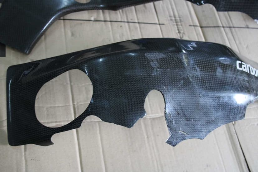 Osłony Na Ramę RAMA Carbon Suzuki GSXR 1000 K5 K6 05-06