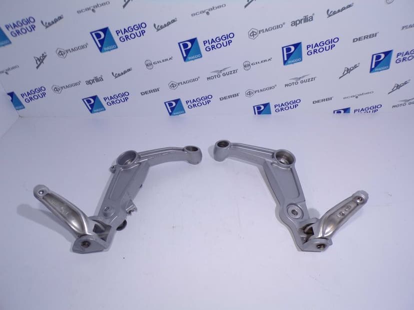 Komplet Set Kierowcy Przód Sety Prawy i Lewy Aprilia RS660 Tuono 660