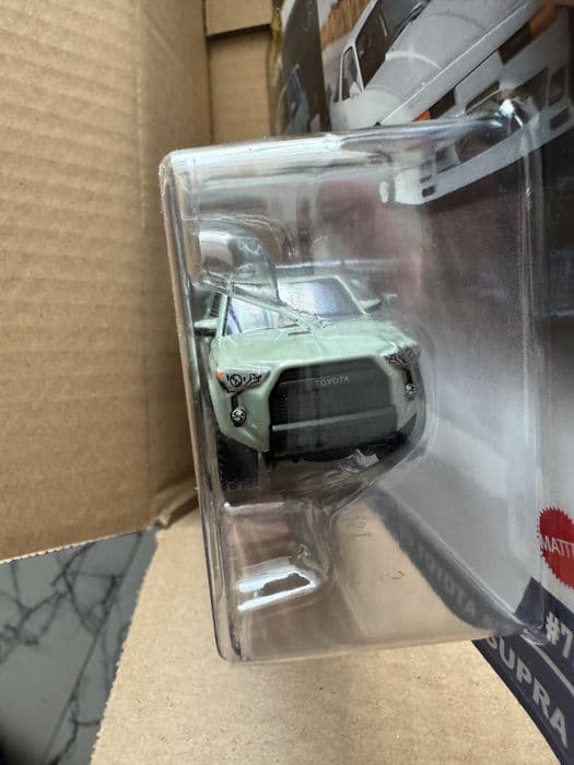 Hot Wheels Premium Team Transport Toyota Supra MK3 + 4RUNNER laweta