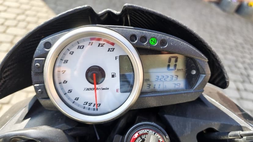 * Kawasaki Z1000 * +Dodatki! Po serwisie.