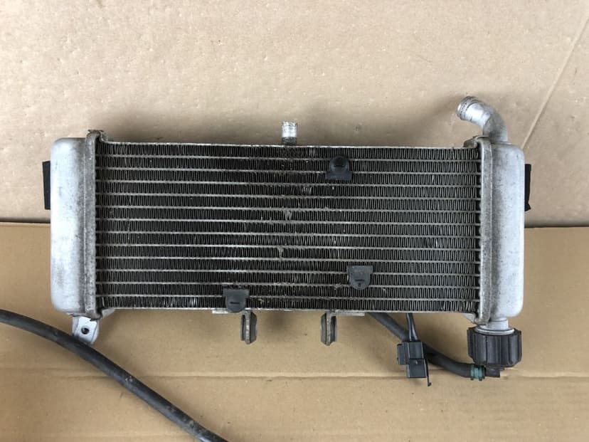 Aprilia Tuono 125 Chłodnica Zbiorniczek Wyrównawczy 2022 wentylator