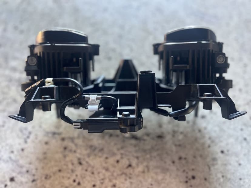 Yamaha MT-10 lampa reflektor przód