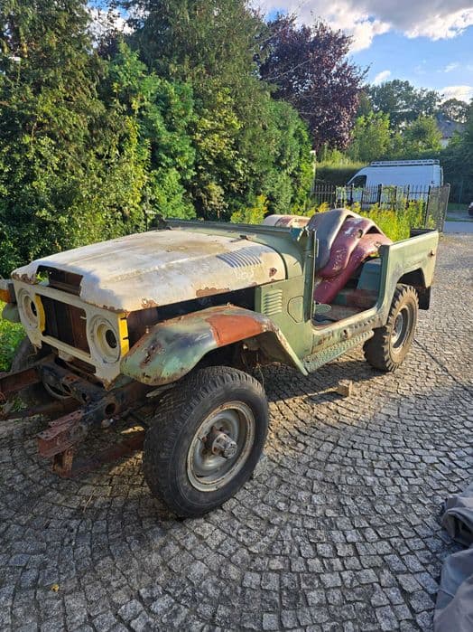 samochody na części Toyota Land Cruiser BJ 40  BJ 42