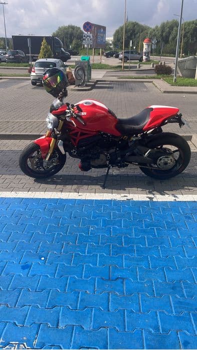 Ducati monster 1200s