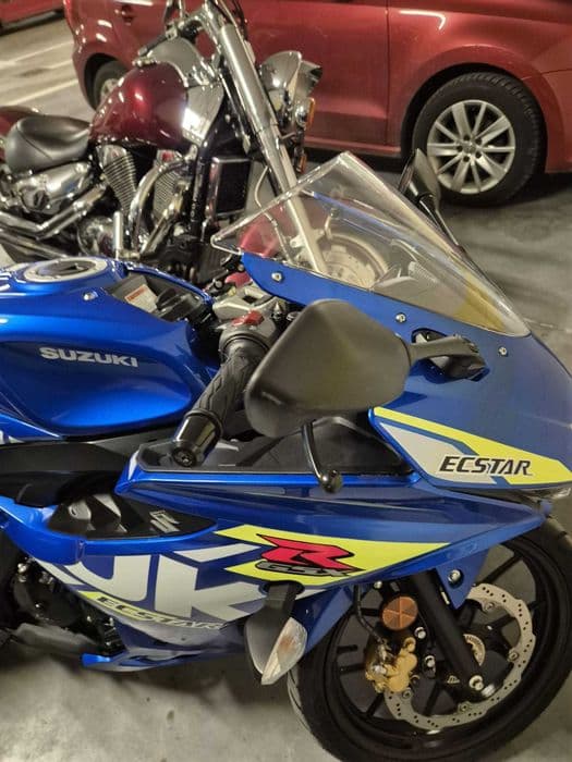 Suzuki GSXR 125 na kat B.