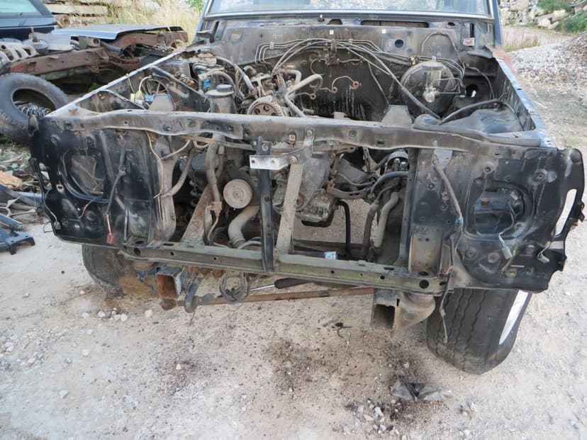 Nissan Patrol Y60 - nadwozie /szkielet/ stan bdb., dokumenty