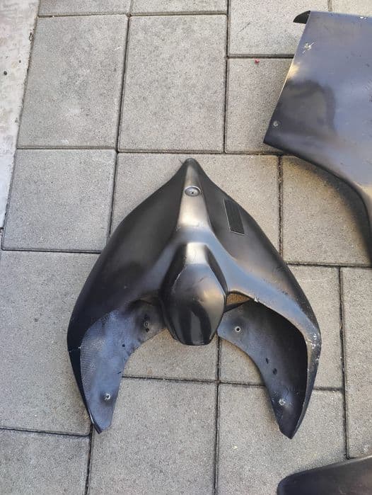 Ducati Panigale V4 laminaty. Tor . Torowe