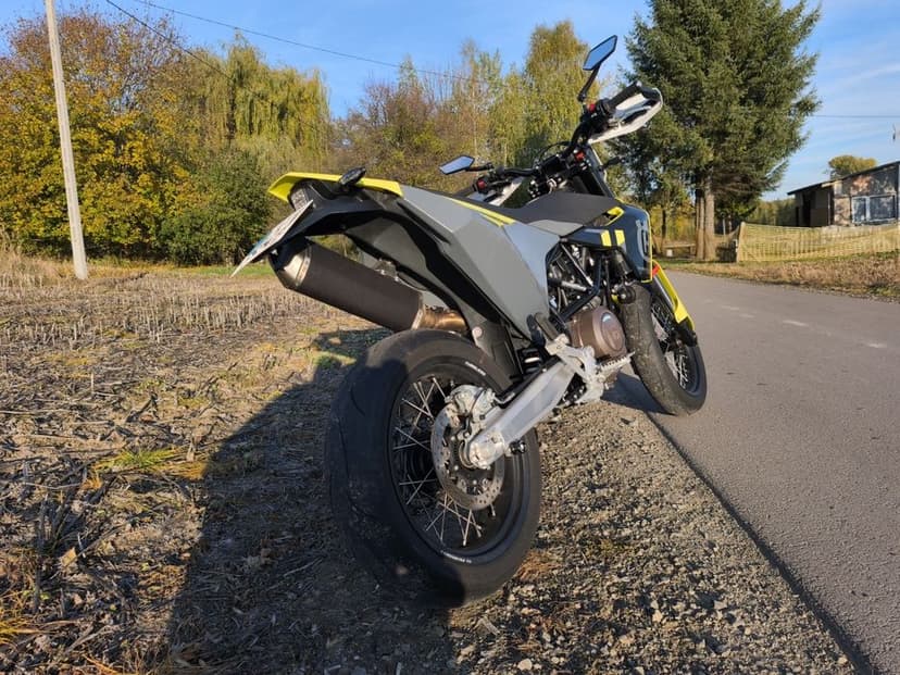 Husqvarna 701 SM SUPERMOTO