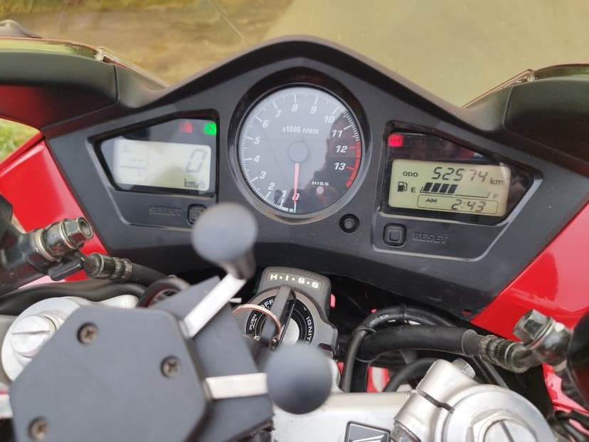 Sprzedam Honda VFR 800