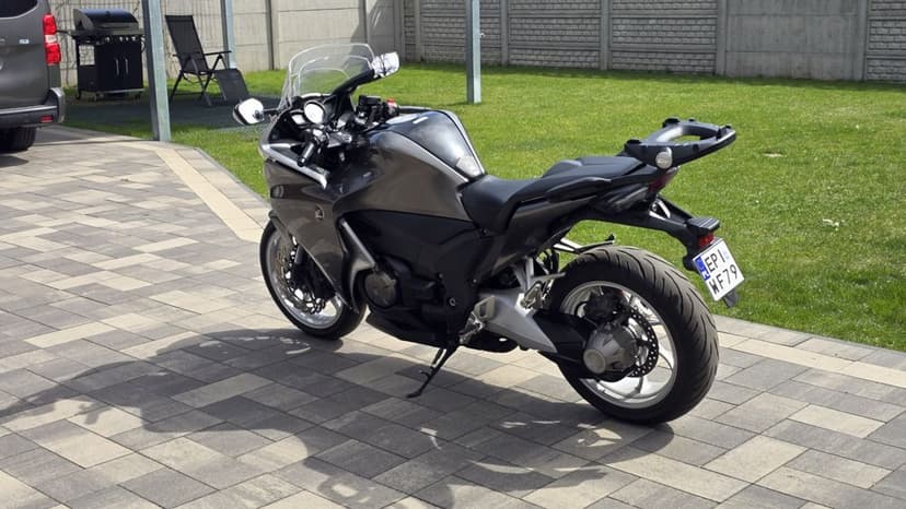 Honda VFR 1200F DCT 2015 automat BEZWYPADKOWA  film