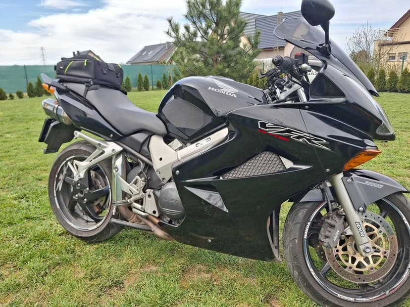 Sprzedam honde vfr800