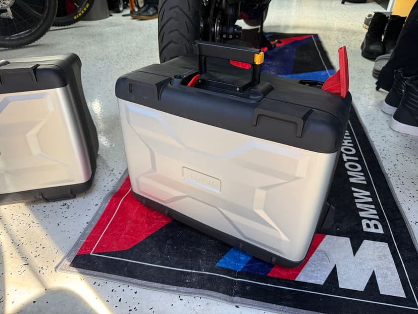 Kufry BMW Vario R1250GS, R120GS, F850GS stan idealny (lewy i prawy)