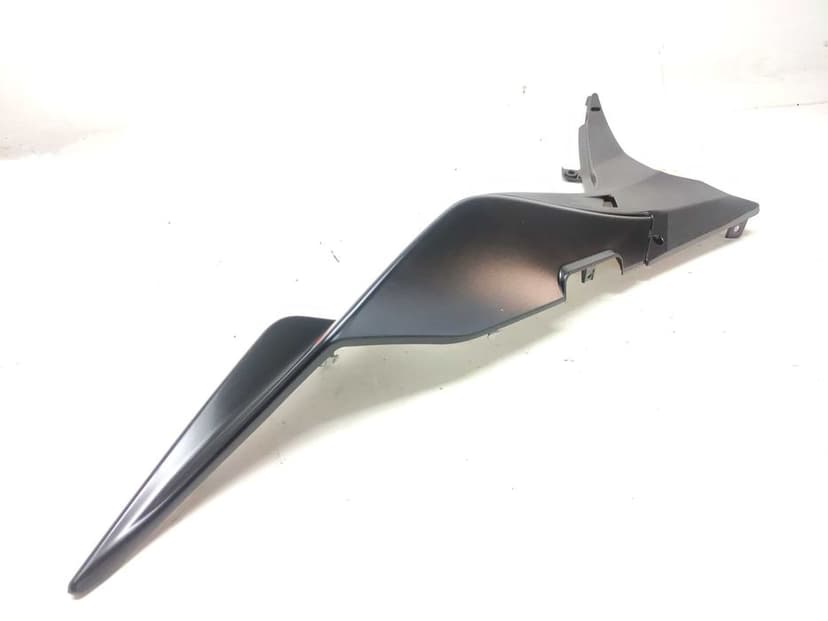 APRILIA RS4 TUONO 125 Ogon Zadupek Prawy Owiewka Tylna