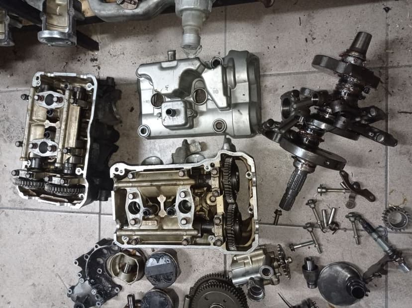 Honda vfr800 vfr 800 części silnik głowica wal korba tryby skrzynia