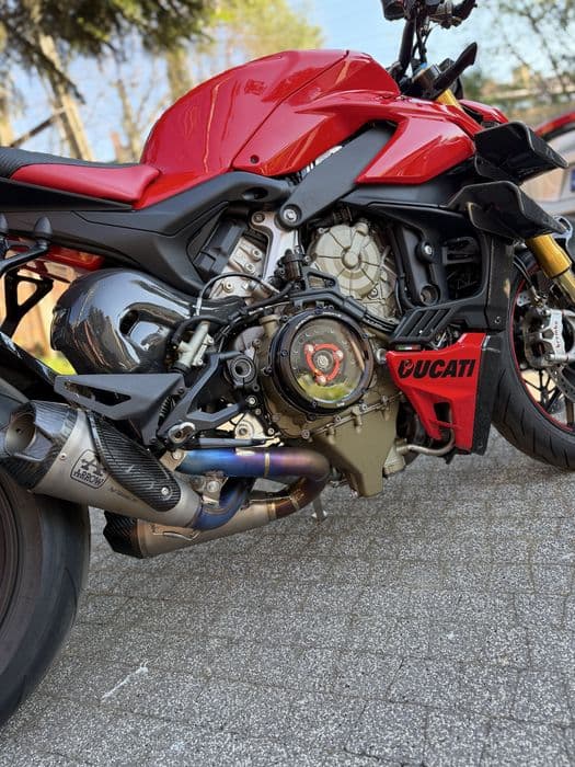 Ducati Streetfighter V4S – 2024 | 3800 km | Carbon | Arrow Titanium 220KM