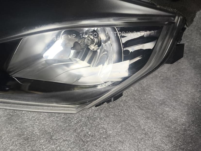 Aprilia rs125 lampa reflektor tuono