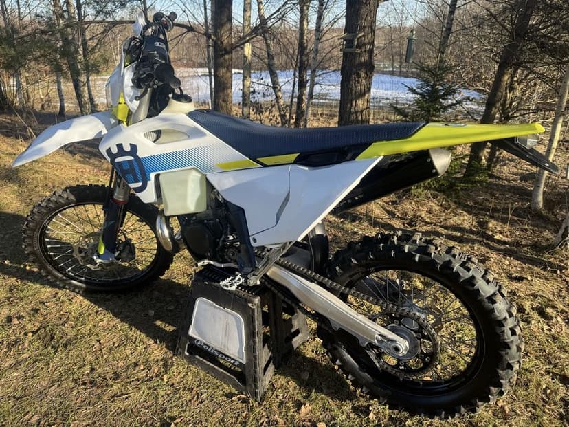 Husqvarna TE 300 Tbi 2024