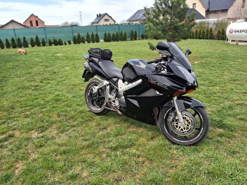 Sprzedam honde vfr800