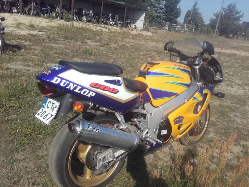 Suzuki gsxr600 gsx-r600 gsxr 600 srad silnik lagi koło tarcza części