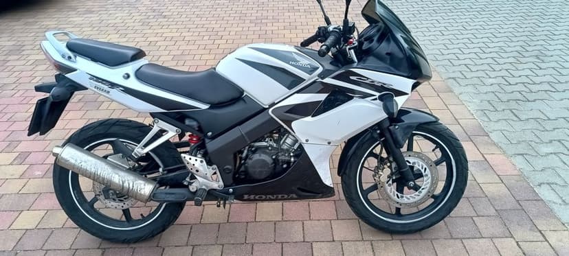 Honda cbr125 jc39