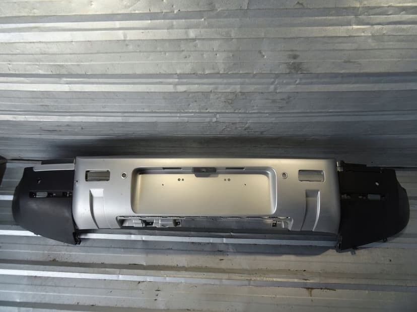 zderzak tył land rover defender ii 19- oryginał