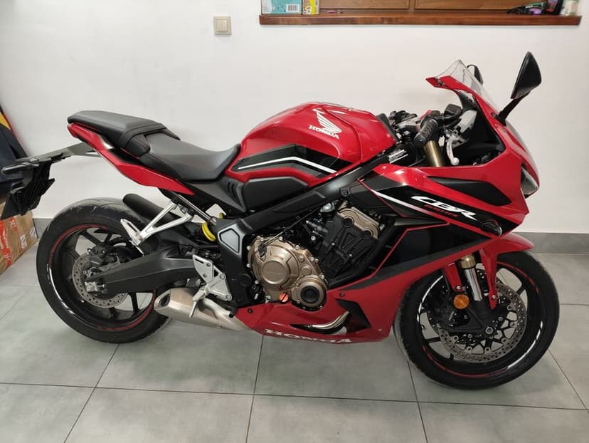 REZERWACJA do SOBOTY.    Honda CBR 650 R  95KM