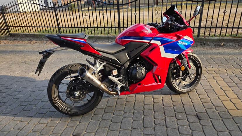 Honda CBR500R 2024