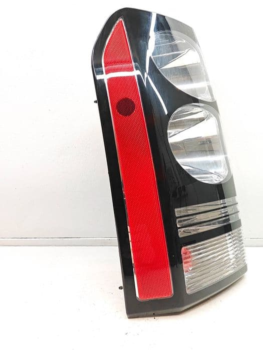 Land Rover Discovery 3 III Lampa Lewy Tył