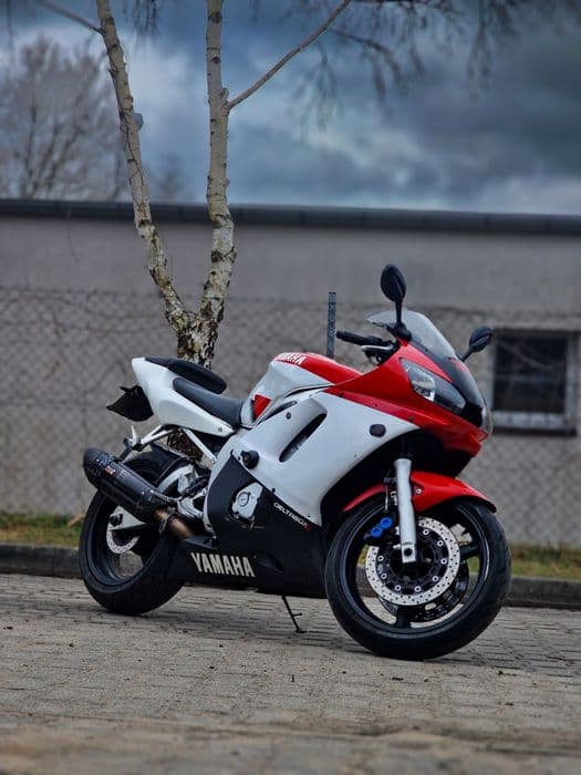 Yamaha R6 RJ03 600cc ścigacz sport