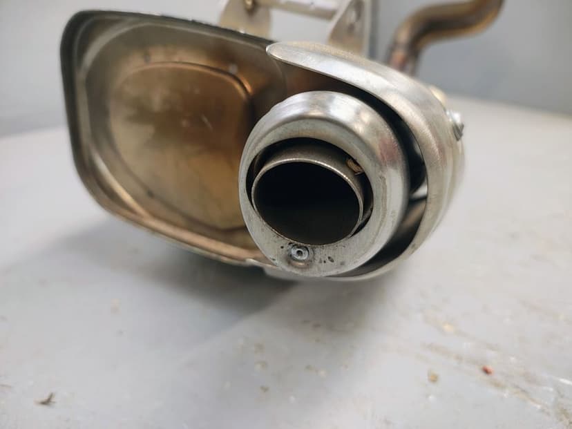 Układ wydechowy kolektor  tłumik KHI K 728  Kawasaki  Ninja 650