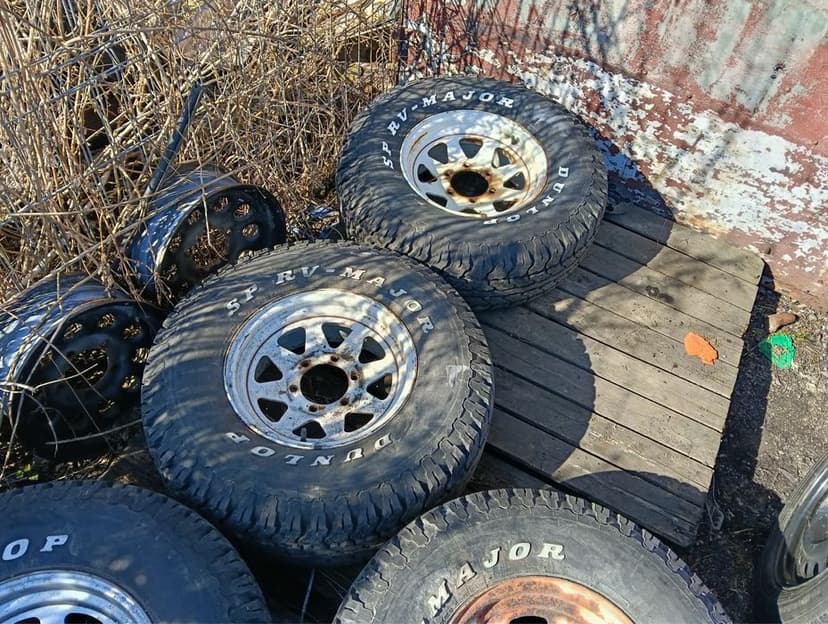 Kola nissan patrol off road 4x4