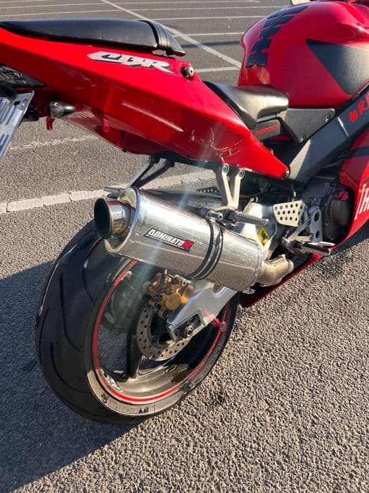 Honda CBR 954 RR 2002r A2
