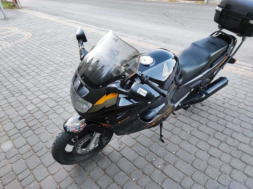 Honda CBR 1000F Dual