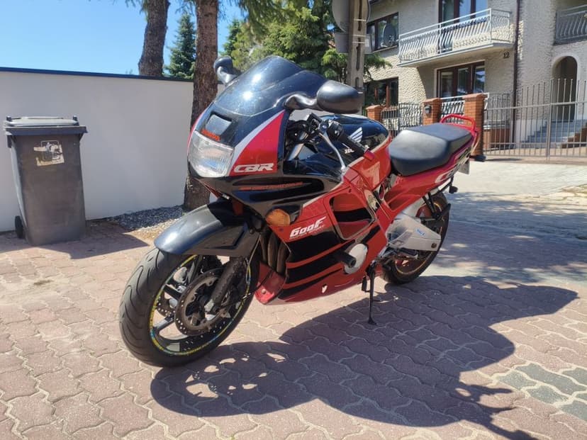 Honda CBR 600 F2