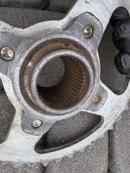 Suzuki LTZ 400 Piasta zebatki tyl OEM 2003-2008