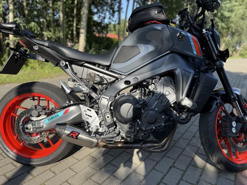 Yamaha Mt09 doinwestowana 2021r