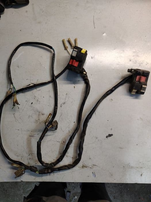 Włącznik przełącznik świateł zaplonu honda trx 300