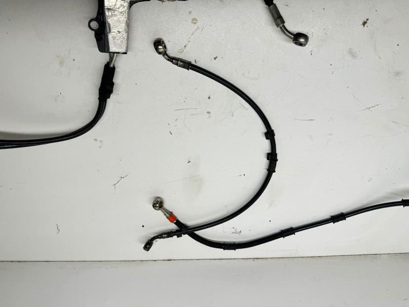 Ducati Monster 821 Przewody Hamulcowe Przód Tył Komplet