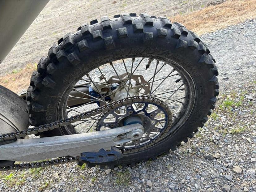 Husqvarna FE 350 (2017) – bardzo dobry stan, doinwestowana zarejestrowany