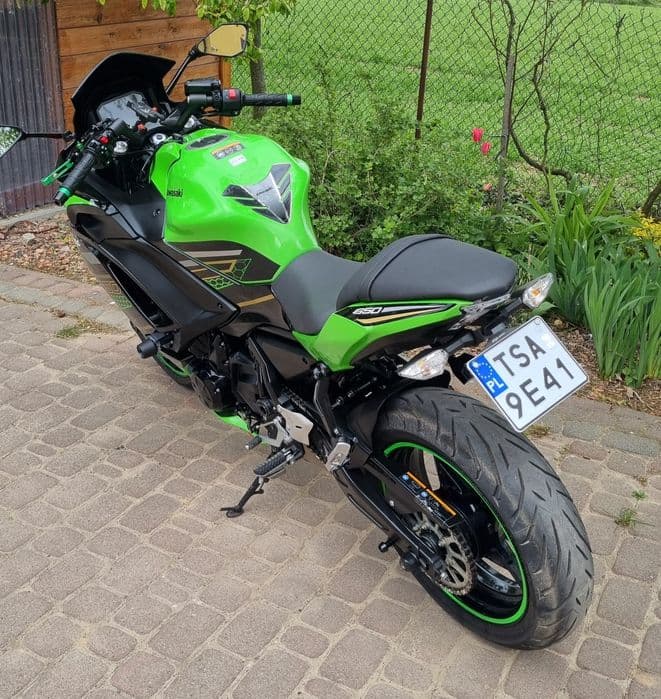 Kawasaki ninja 650 KRT po serwisie ABS 3750 przebieg