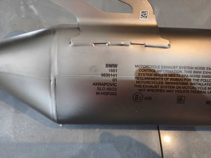Tłumik BMW s 1000 rr akrapovic 2022