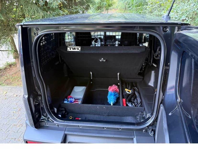 Zabudowa Jimny JB74 2018 Wyprawowa Schowek bagażnika