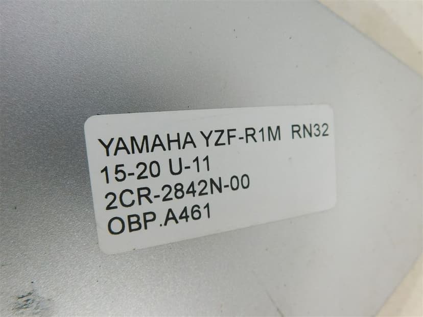 OWIEWKA BOK BOCZNA PRAWA YAMAHA YZF-R1M RN32 15-20 U-11 2CR-2842N-00