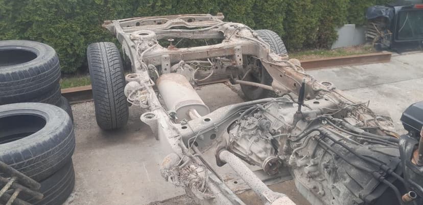 Toyota Land Cruiser 100 4,2 TD 1999 podwozie rama dokumenty