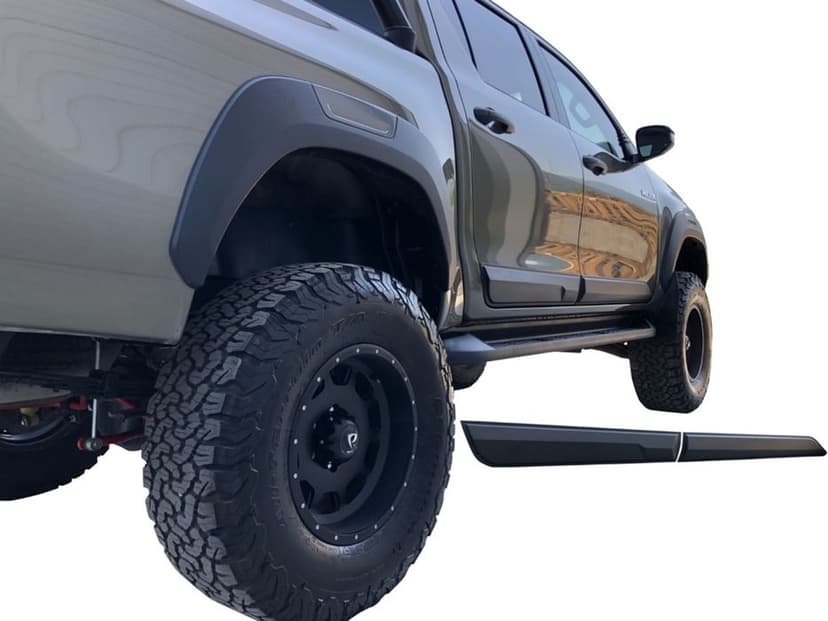 Nakładki na drzwi dokładki ozdobne  Toyota Hilux 2015-