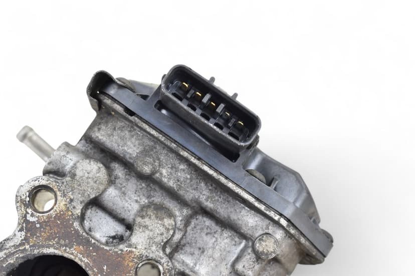 Zawór EGR NISSAN NAVARA D40 CABSTAR F24 PATHFINDER R51 2.5 DCI 14710-5X00A