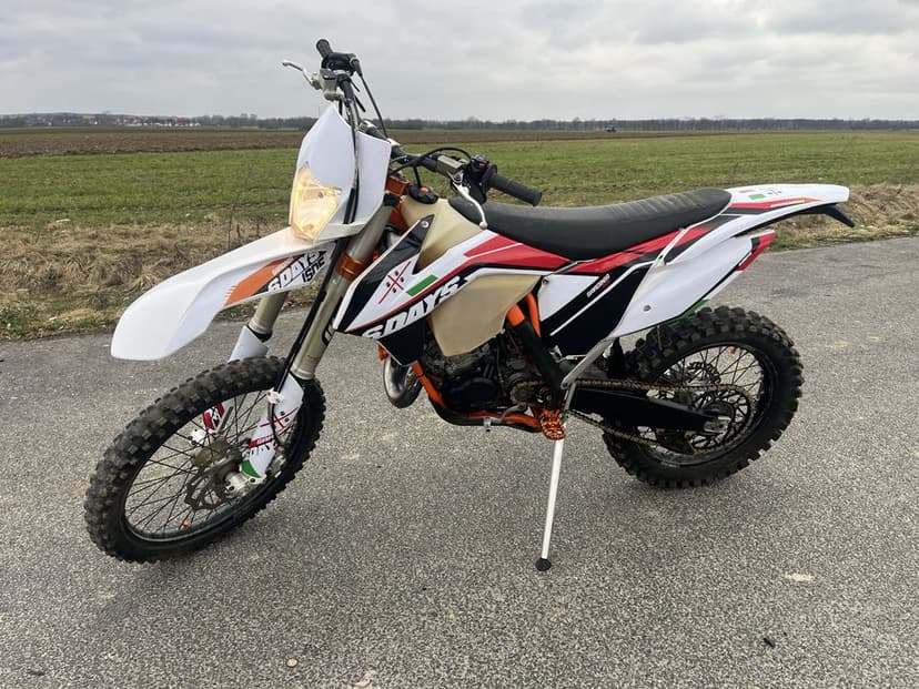 KTM EXC 125 sixdays zarejerstrowany ubezpieczony z przeglądem