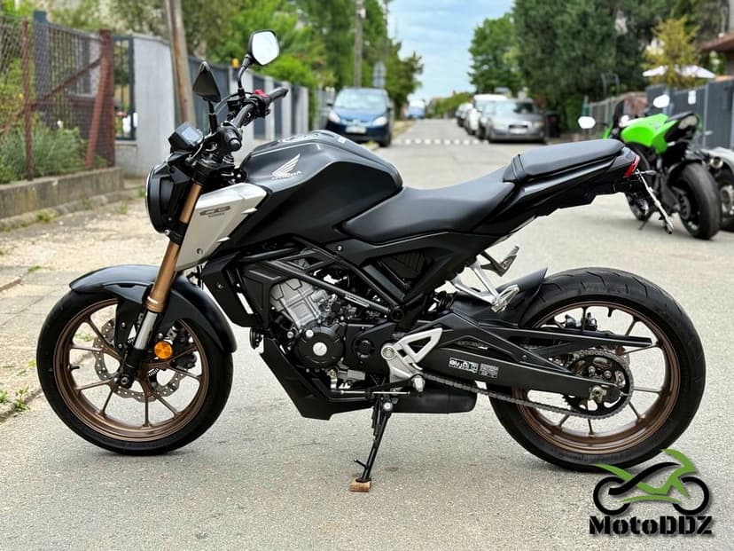 Honda CB125R - CB125 R CB 125 - Lift 15KM - CB 125 R Honda ABS -