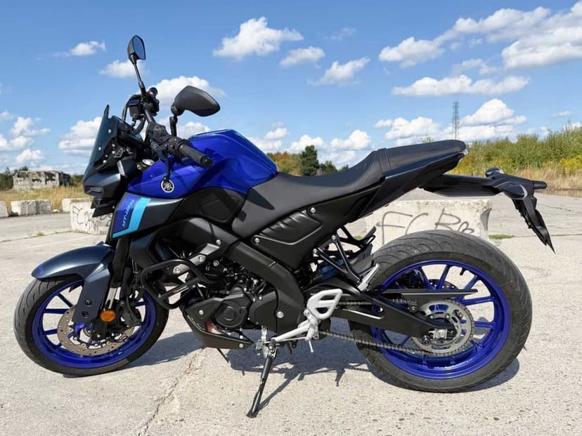 YAMAHA MT 125 super stan